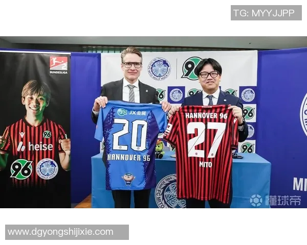 汉诺威足球明星最新阵容揭晓球员名单及表现分析